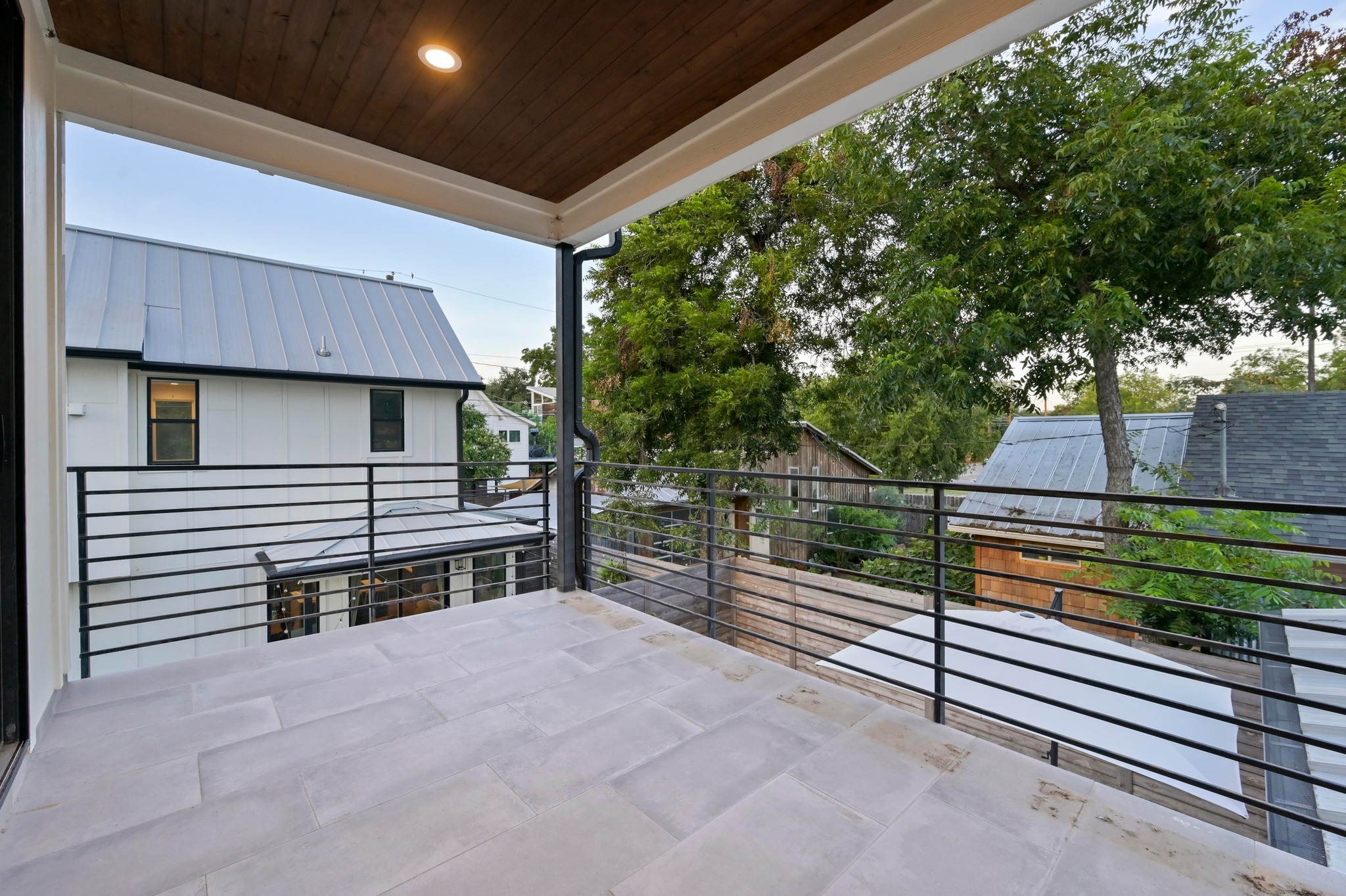 2104 East 2nd Street, Unit 1 Austin, TX 78702 - Photo 23 of 39 a house view with a garden space