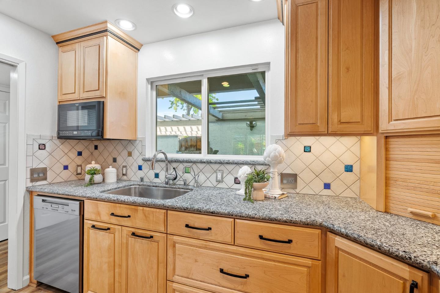 10461 Mary Avenue Cupertino, CA 95014 - Photo 3 of 44