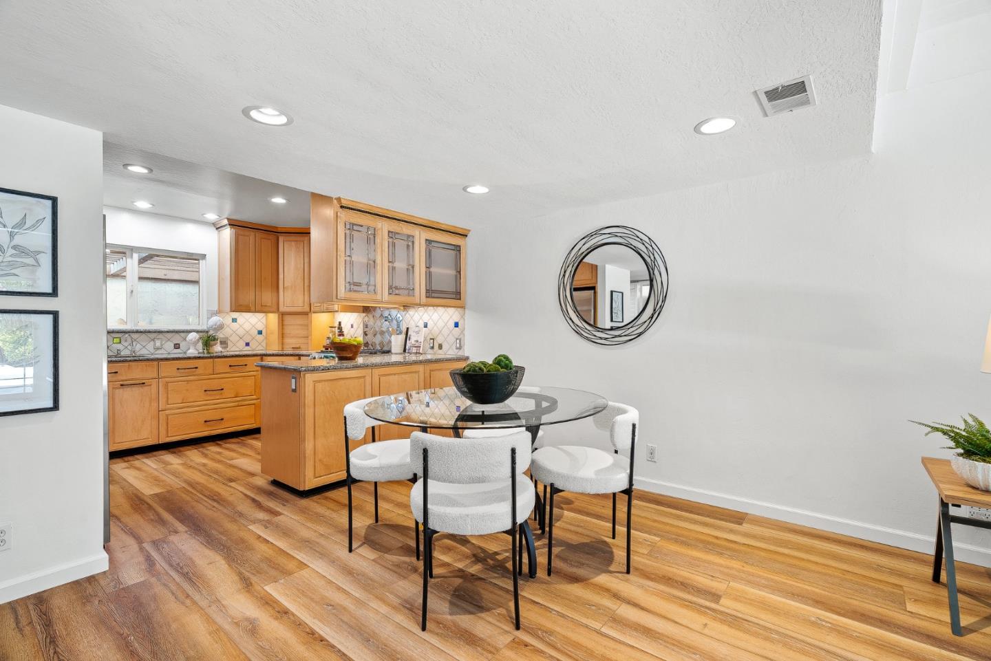 10461 Mary Avenue Cupertino, CA 95014 - Photo 7 of 44