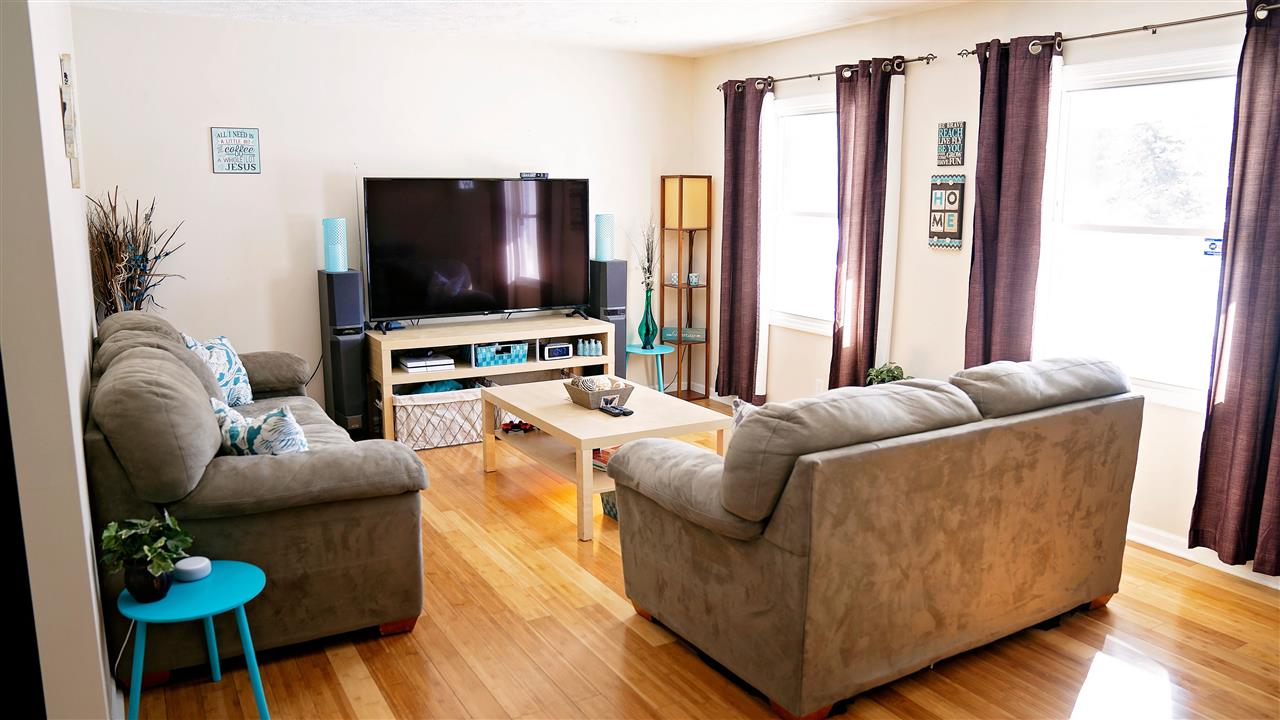 4952 Crown Point Road Roscoe, IL 61073 - Photo 3 of 25 Gallery Image 3