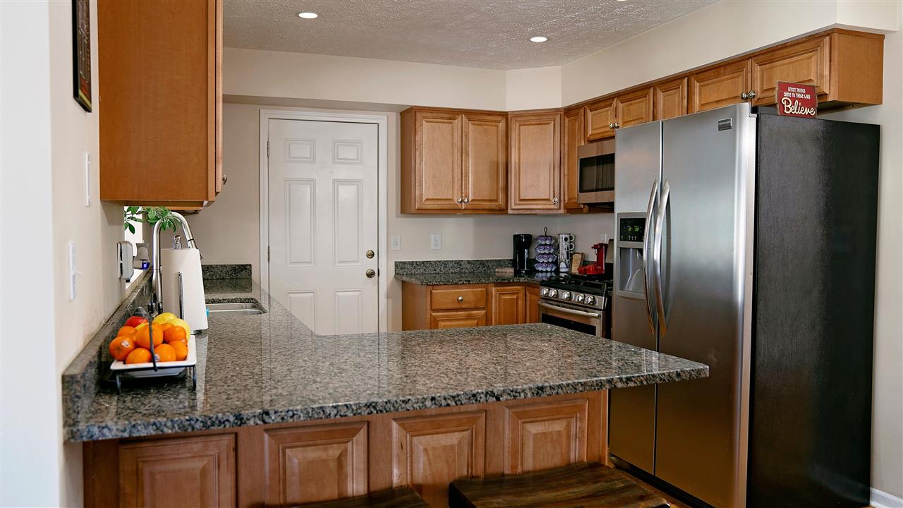 4952 Crown Point Road Roscoe, IL 61073 - Photo 5 of 25 Gallery Image 5