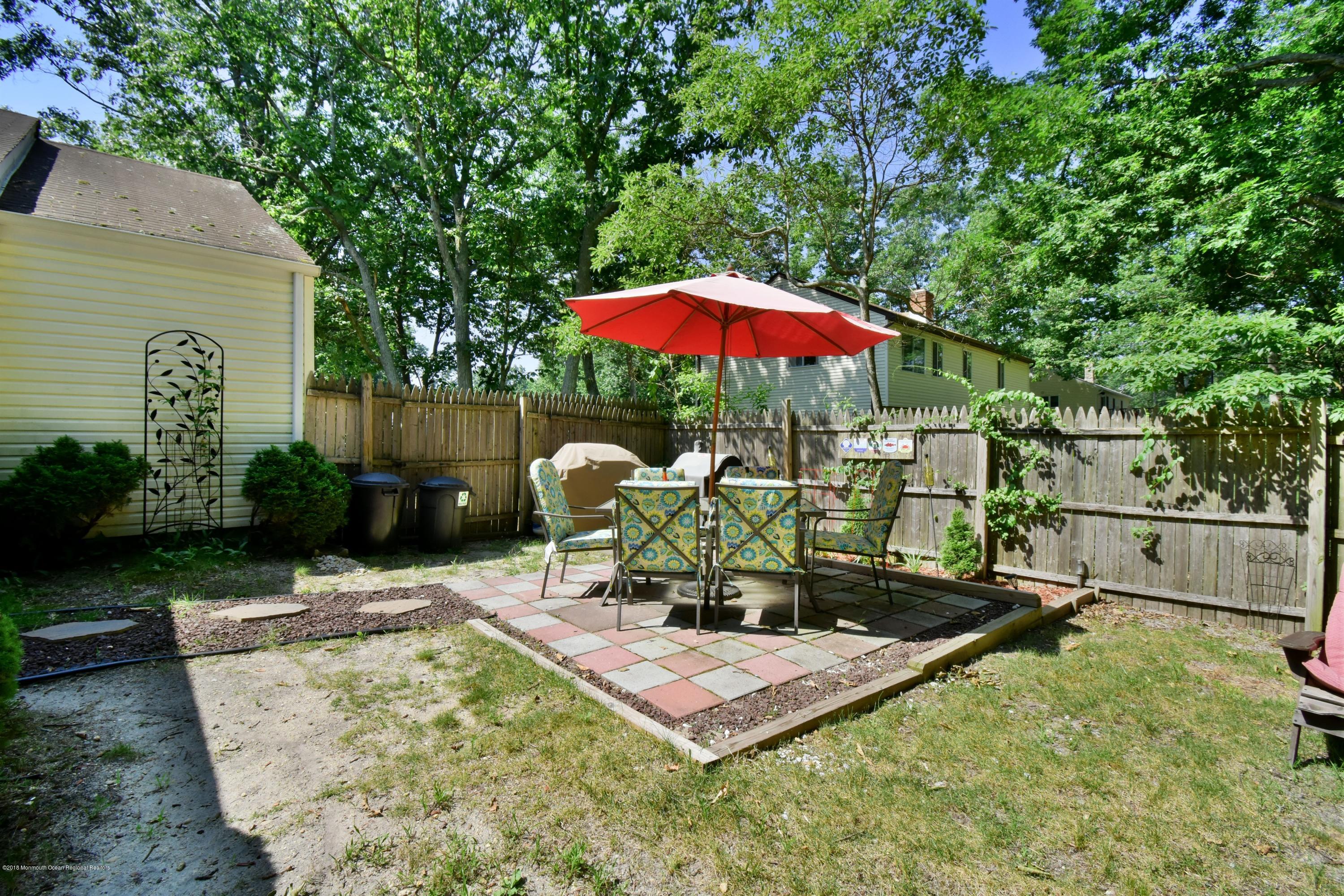 55 Chelsea Road Jackson, NJ 08527 - Photo 11 of 13 Back 2
