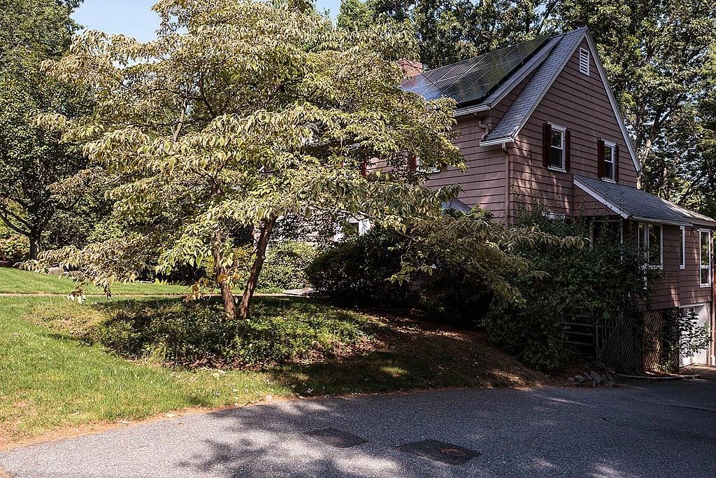 37 Emerson Road Winchester, MA 01890 - Photo 29 of 35 Gallery Image 29