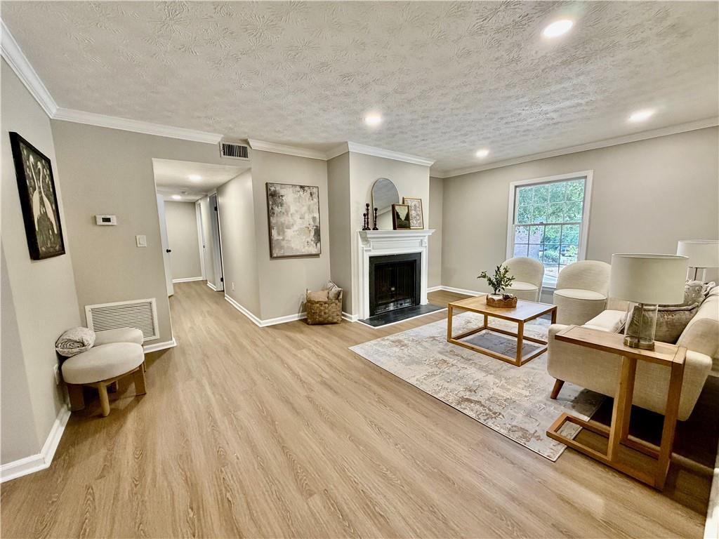 6700 Roswell Road, Unit 11D Atlanta, GA 30328 - Photo 12 of 19 Gallery Image 12
