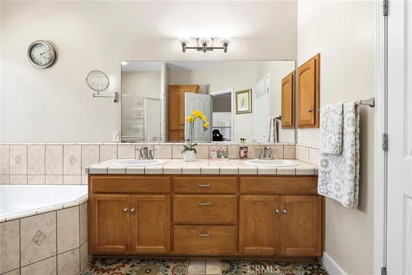 $460,000 | 17 Pleasant Oak Lane, Oroville, CA 95966