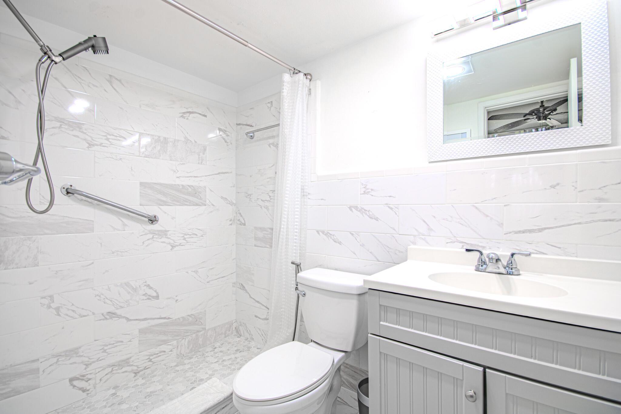 660 Glouchester Street, Unit 106 Boca Raton, FL 33487 - Photo 5 of 12 GetMedia (6)