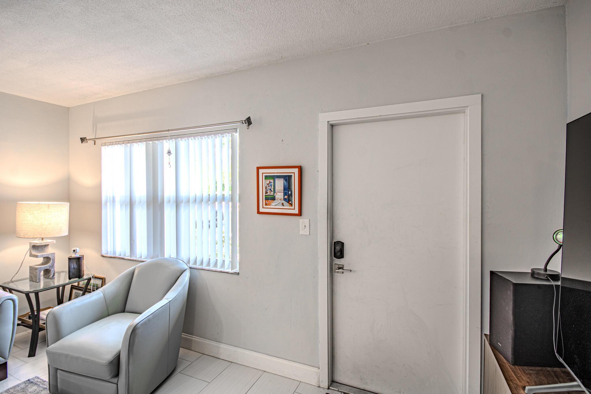 660 Glouchester Street, Unit 106 Boca Raton, FL 33487 - Photo 8 of 12 GetMedia (5)