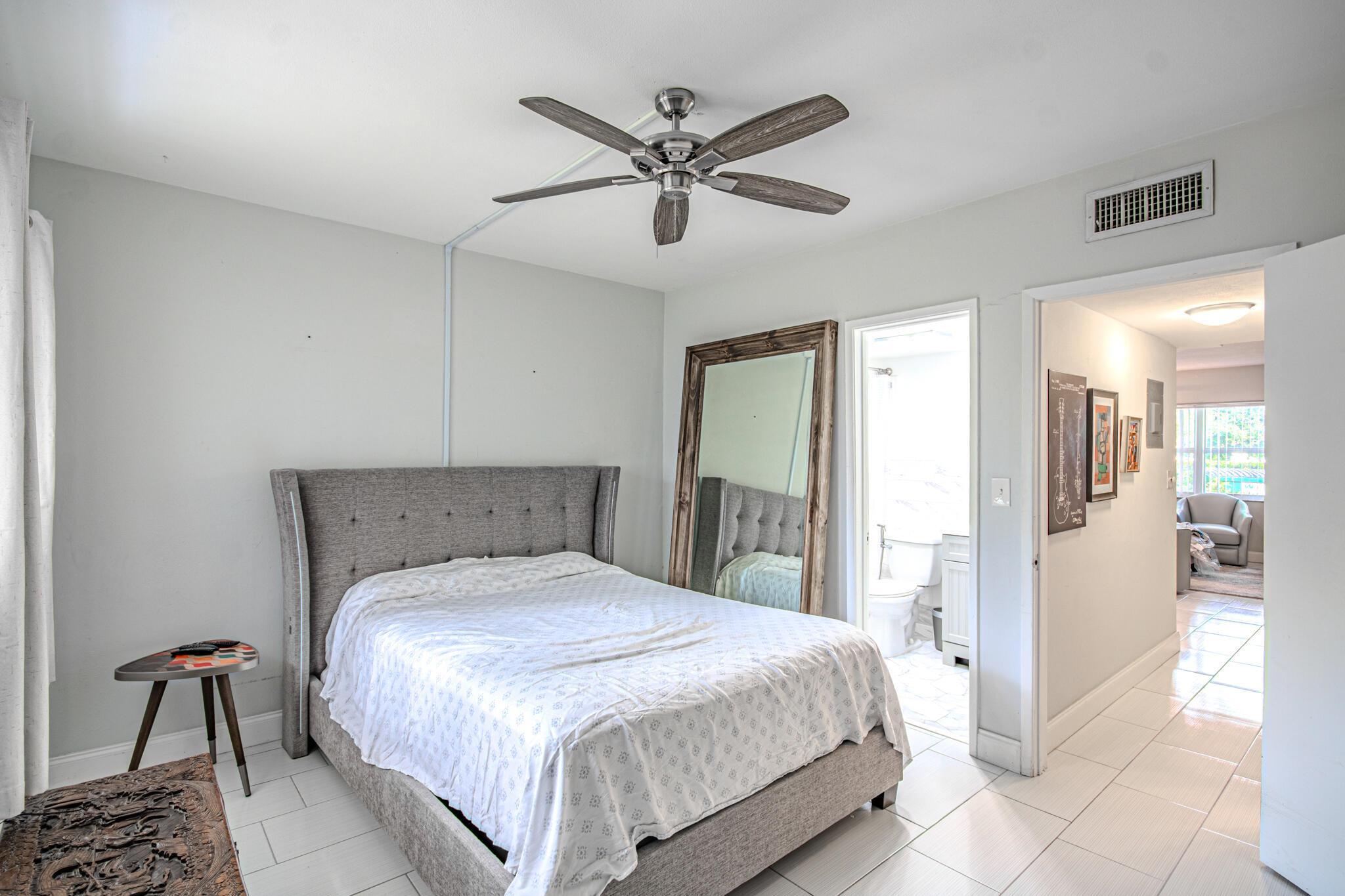 660 Glouchester Street, Unit 106 Boca Raton, FL 33487 - Photo 9 of 12 GetMedia (8)