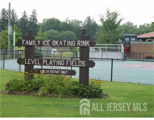 32 Judson Street, Unit 10A Edison, NJ 08837 - Photo 6 of 12 a view of sign board