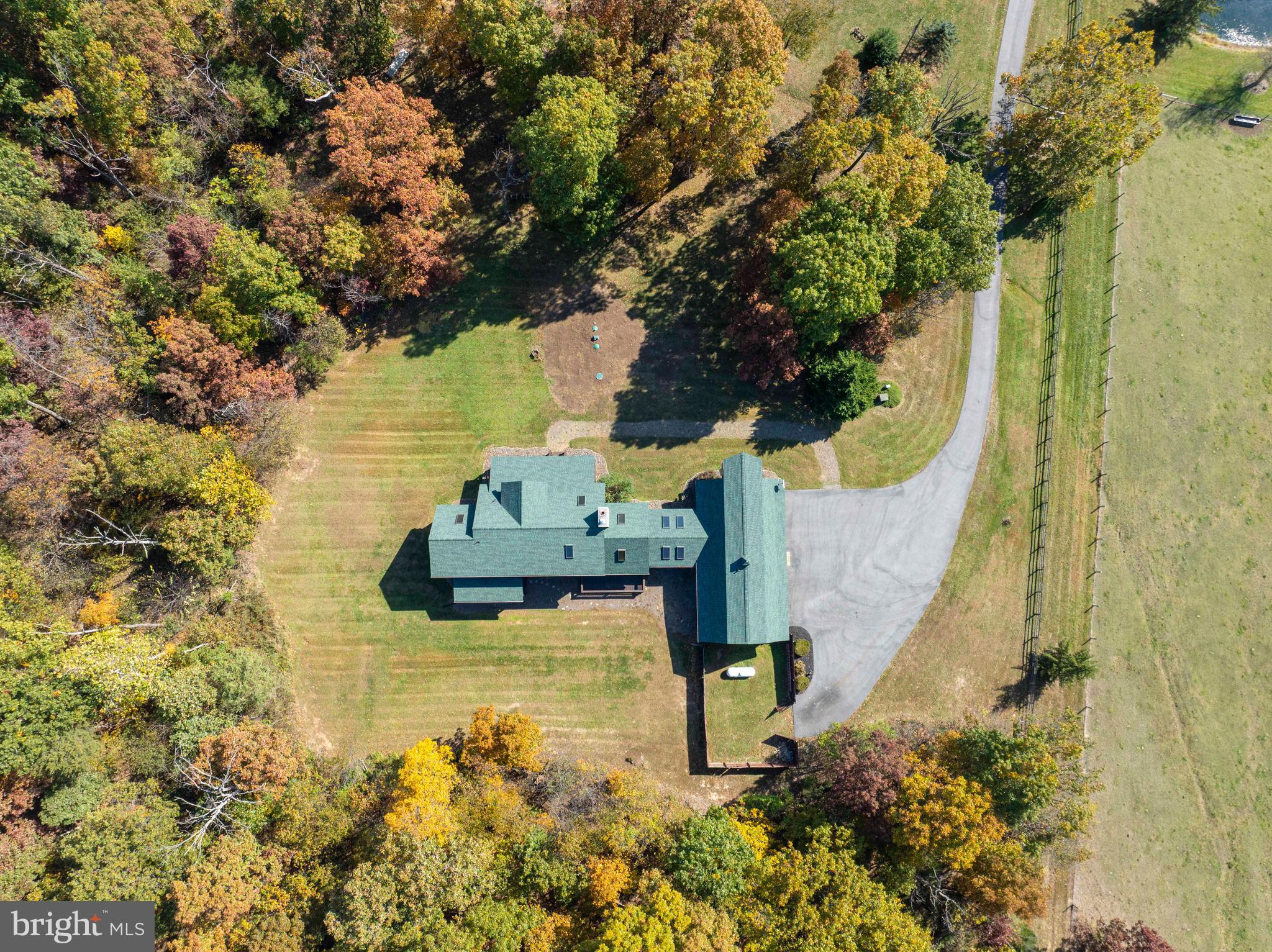 10201 Leetown Road Kearneysville, WV 25430 - Photo 13 of 133