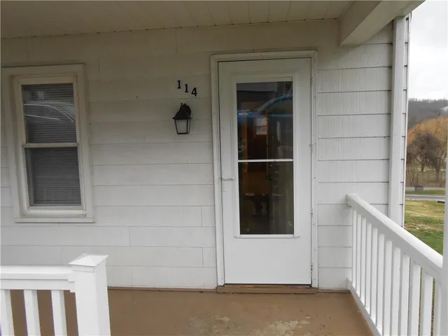 $800 | 114 Grant Street, Star Junction, PA 15482