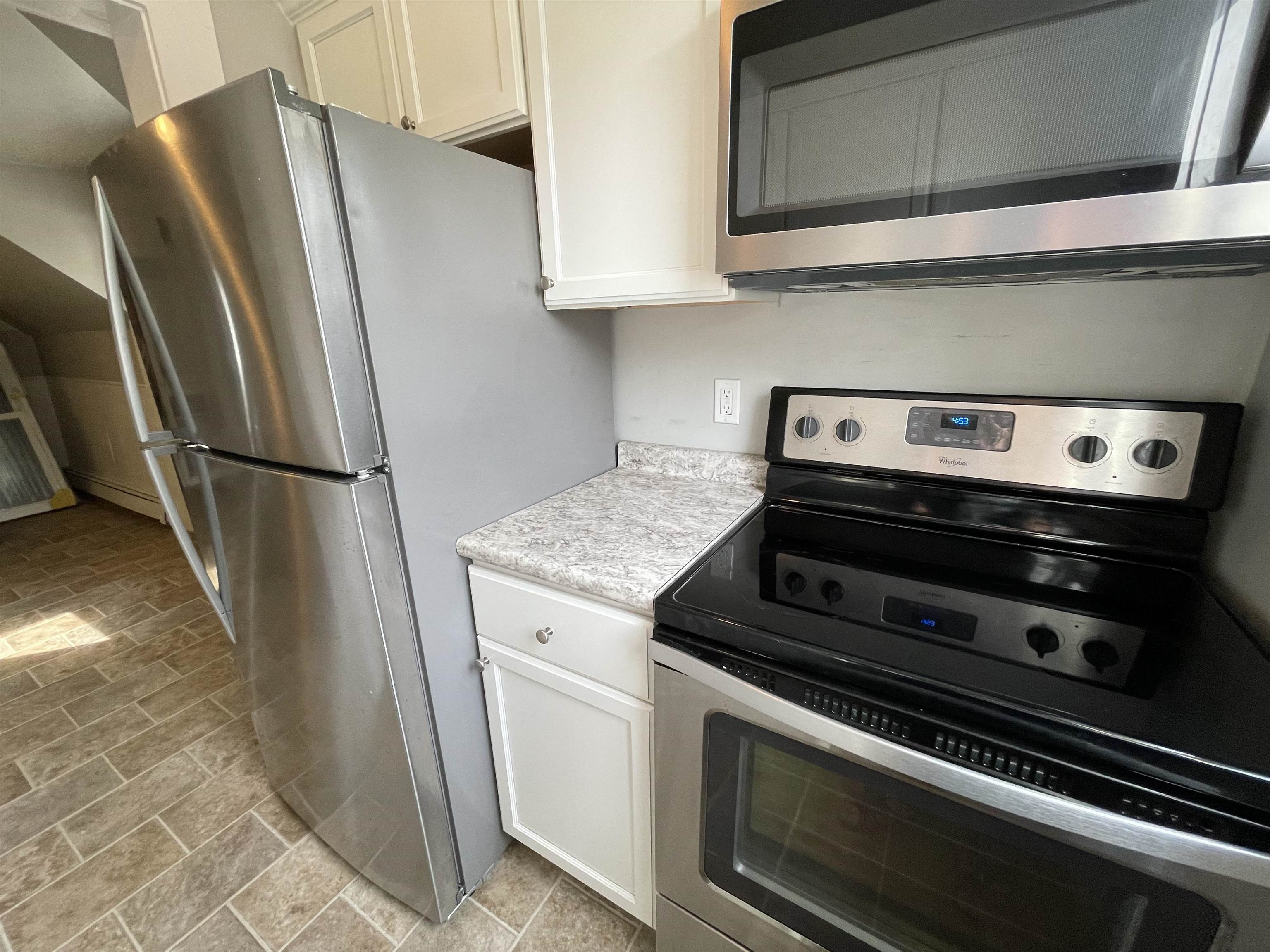 232 Mast Road, Unit B Manchester, NH 03102 - Photo 6 of 11