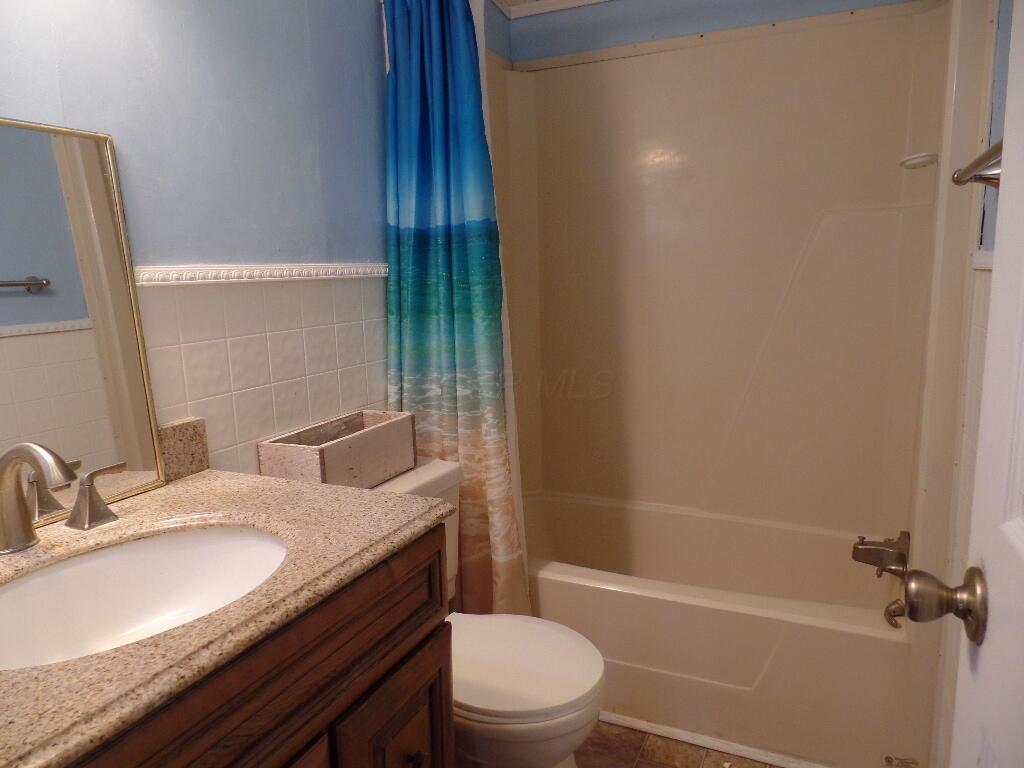 10390 Fairview Road Southeast Newark, OH 43056 - Photo 11 of 16 12