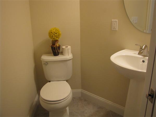 10 Oak Hill Road Natick, MA 01760 - Photo 16 of 20 Gallery Image 16