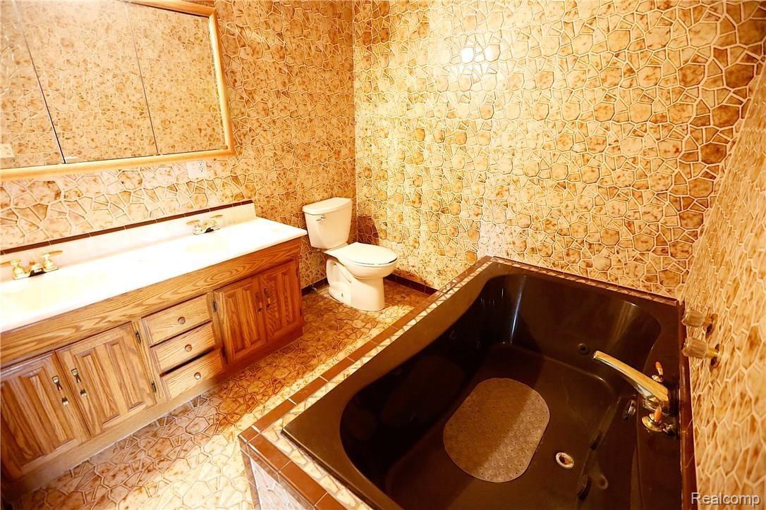 12901 Shaffer Road Davisburg, MI 48350 - Photo 21 of 52 _I0A6038.jpg