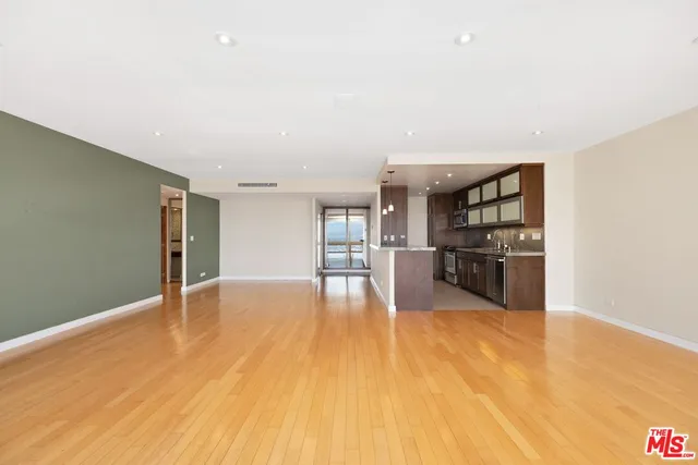 $1,080,000 | 2220 Avenue Of The Stars, Unit 2203, Los Angeles, CA 90067