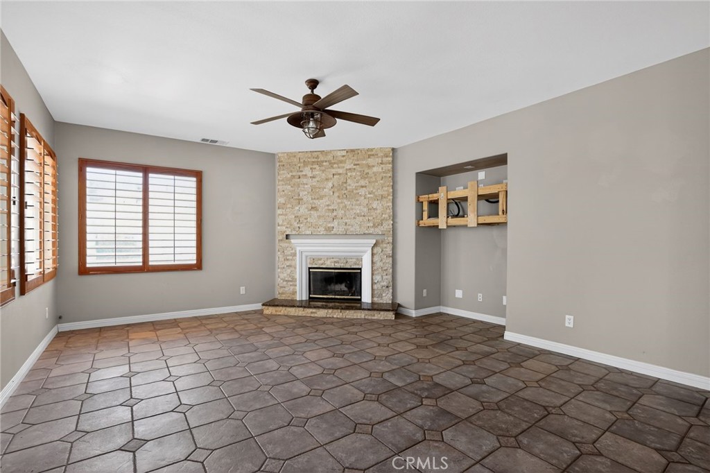 42240 Ridge View Drive Lancaster, CA 93536 - Photo 7 of 25