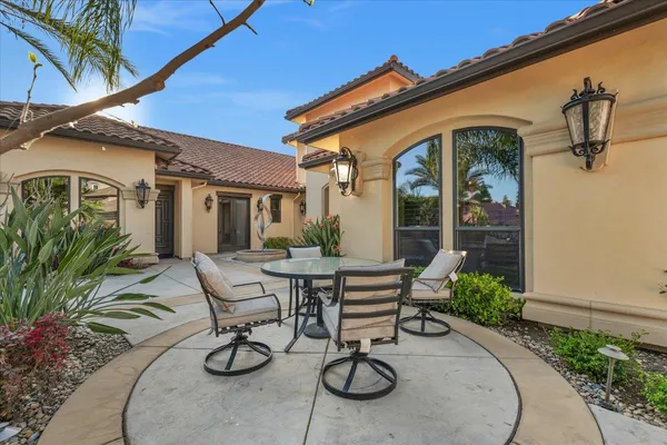 $3,275,000 | 12392 VÃa Tuscania, Clovis, CA 93619