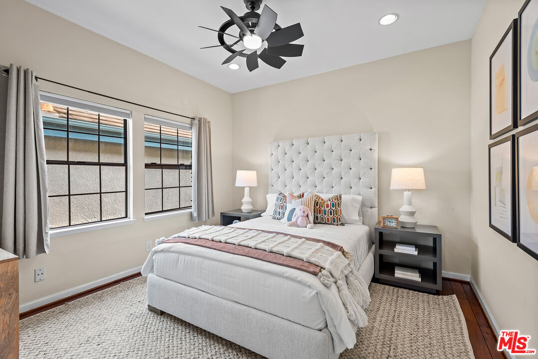 7538 West 81st Street Playa del Rey, CA 90293 - Photo 12 of 21