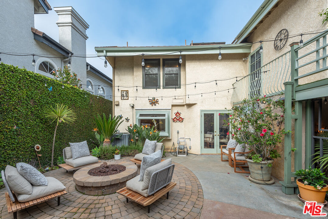 7538 West 81st Street Playa del Rey, CA 90293 - Photo 16 of 21