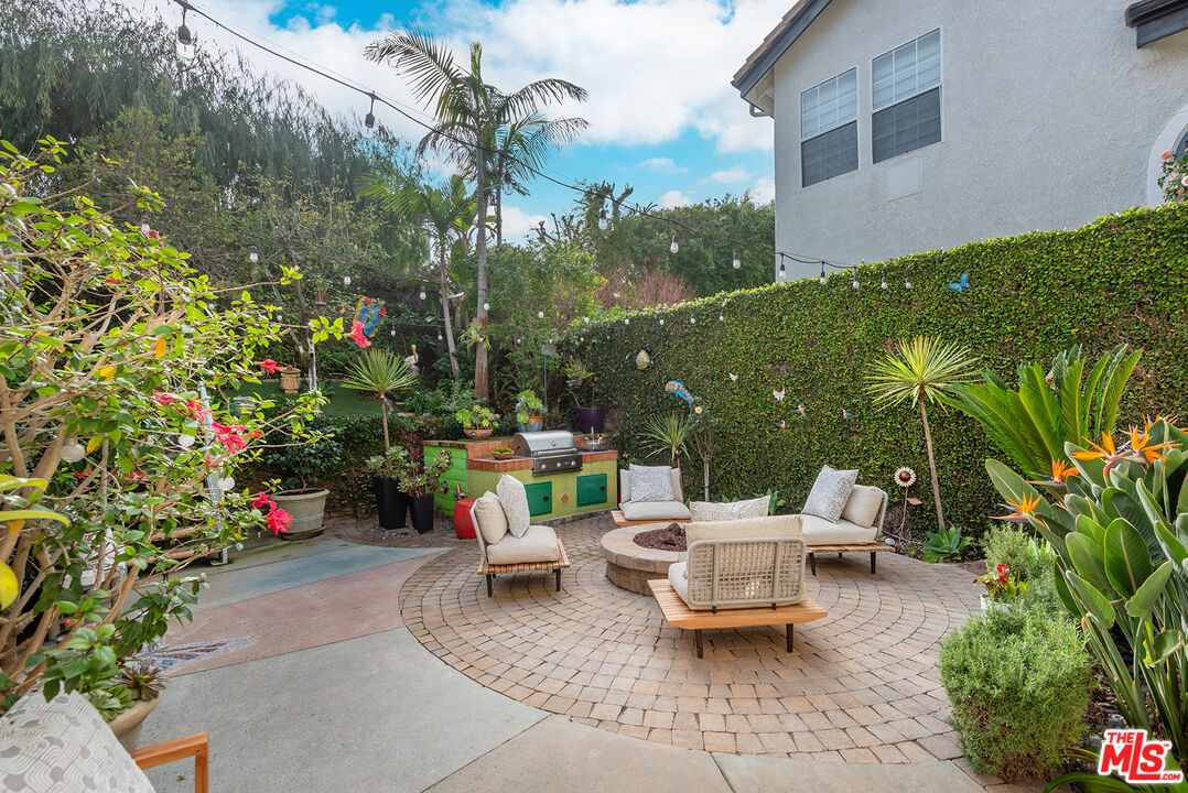 7538 West 81st Street Playa del Rey, CA 90293 - Photo 17 of 21