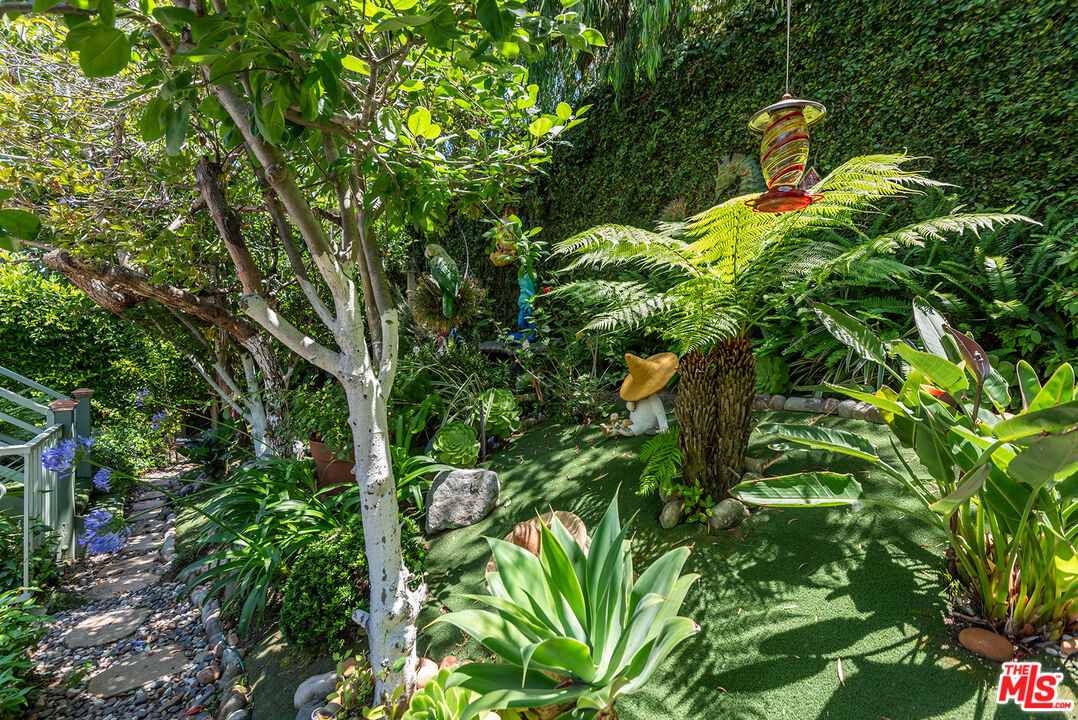 7538 West 81st Street Playa del Rey, CA 90293 - Photo 19 of 21