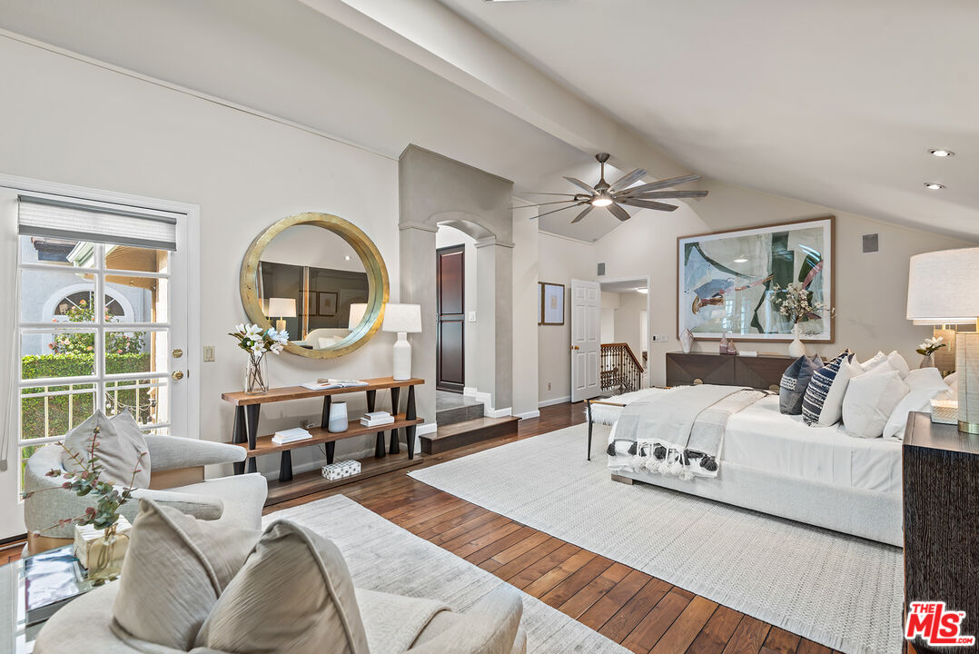 7538 West 81st Street Playa del Rey, CA 90293 - Photo 9 of 21