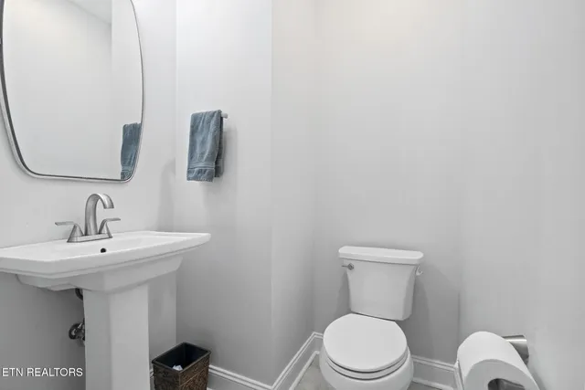 $650,000 | 7707 Twin Maple Drive, Knoxville, TN 37938