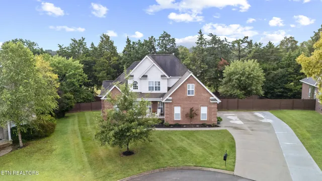 $650,000 | 7707 Twin Maple Drive, Knoxville, TN 37938