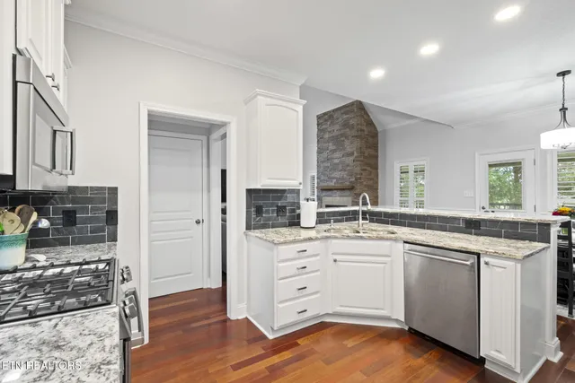 $650,000 | 7707 Twin Maple Drive, Knoxville, TN 37938