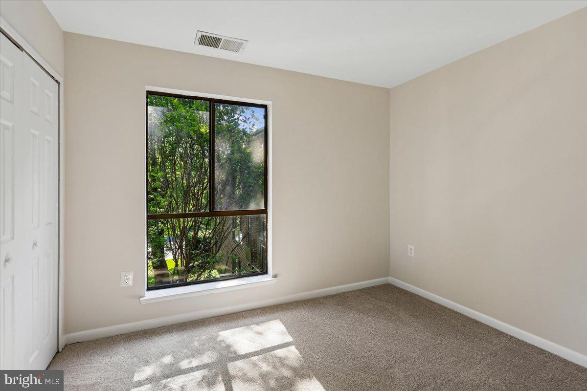 17804 Buehler Road, Unit 3D3 Olney, MD 20832 - Photo 18 of 32 Second bedroom