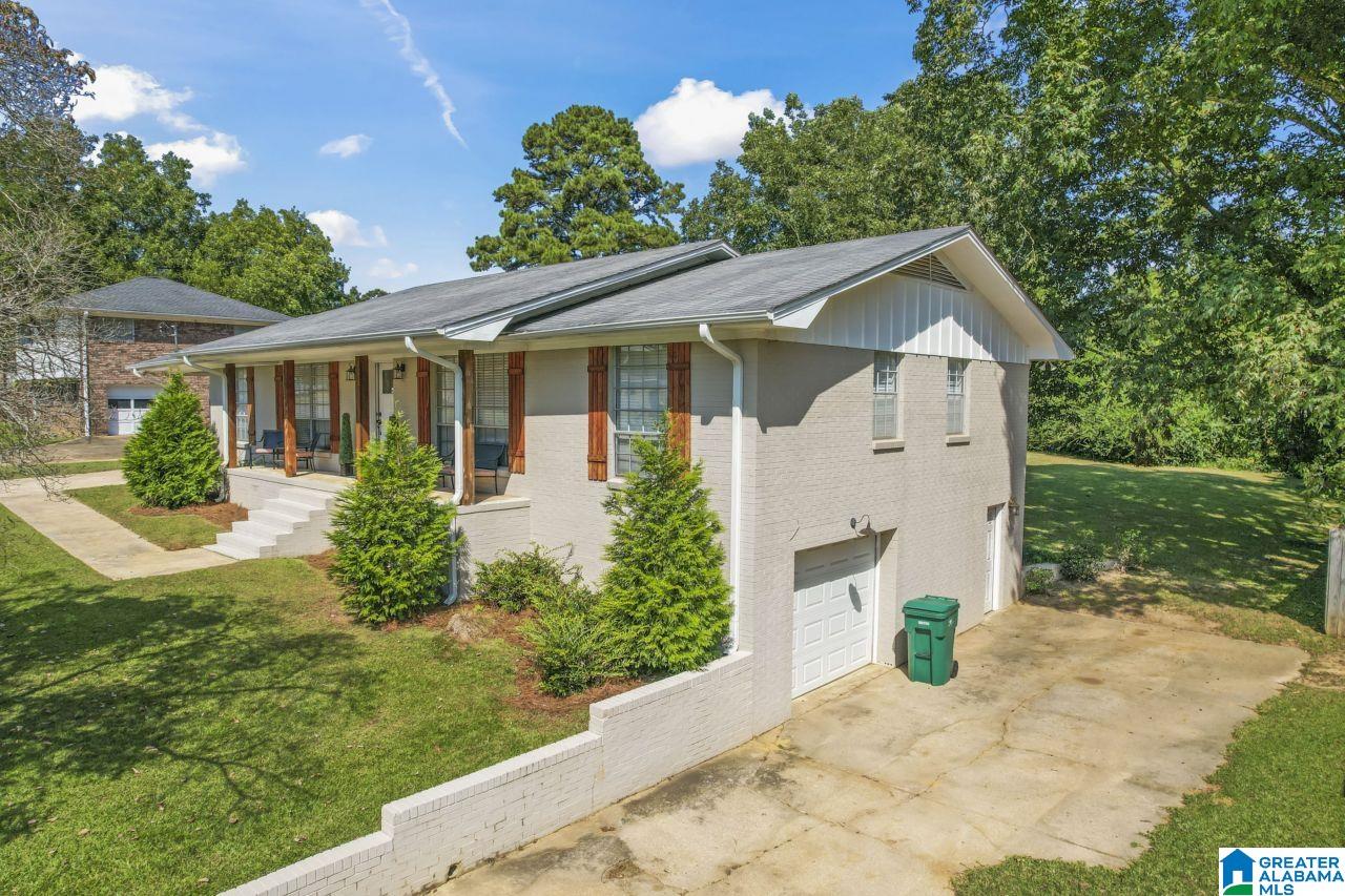 812 9th Way Pleasant Grove, AL 35127 - Photo 3 of 43