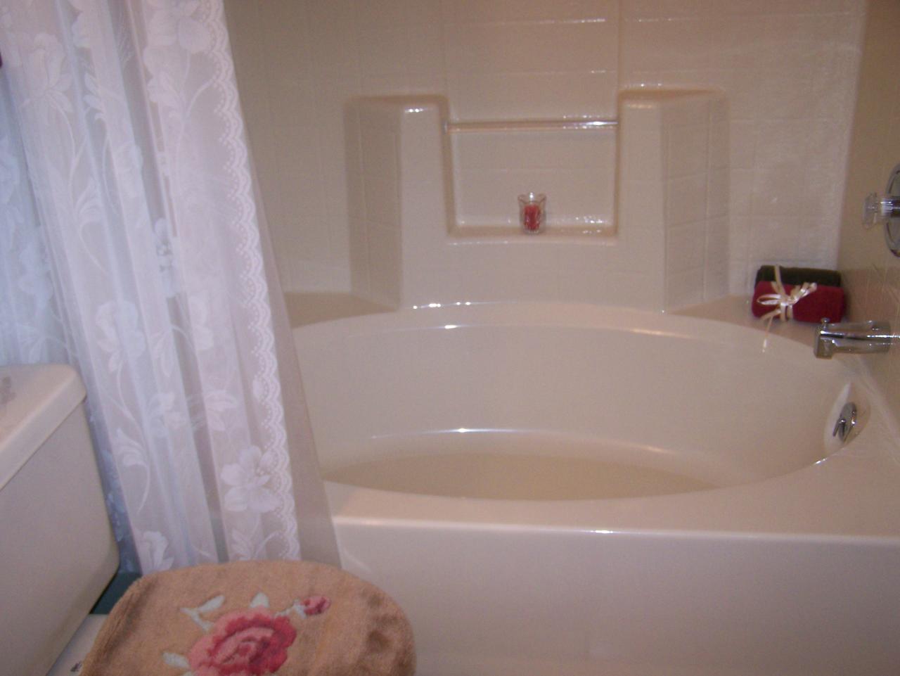408 Fralins Road Rocky Mount, VA 24151 - Photo 14 of 16 Hall/Guest bathroom