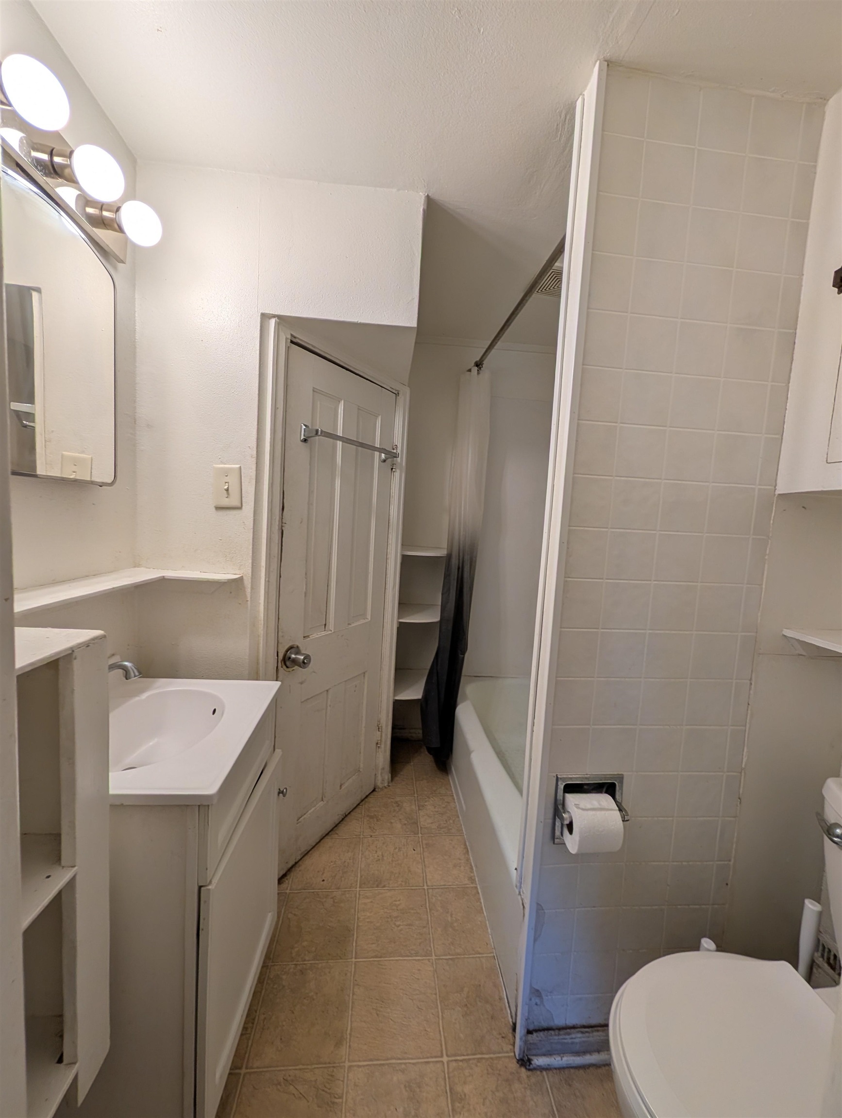 615 Division Street Reedsburg, WI 53959 - Photo 12 of 23 Gallery Image 12