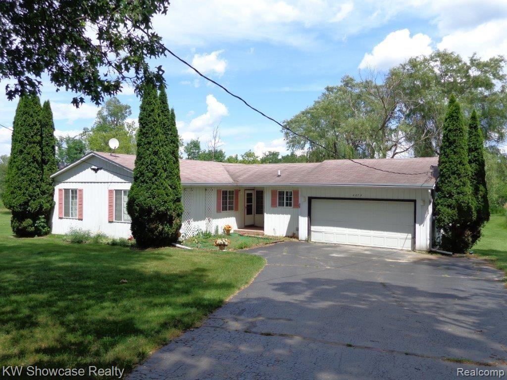 4272 Bullard Road Hartland, MI 48353 - Photo 1 of 46 DSC02136.jpg