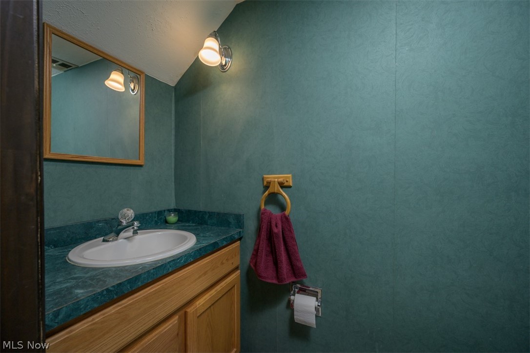 5195 Cline Road, Unit F Kent, OH 44240 - Photo 10 of 18 Gallery Image 10