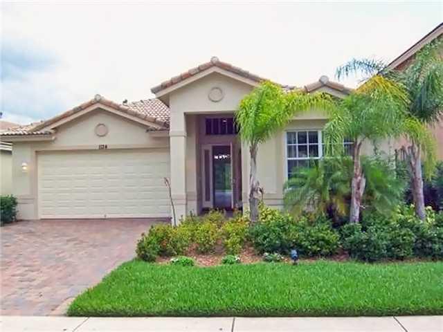 1124 Southeast Fleming Way Stuart, FL 34997 - Photo 1 of 8 Gallery Image 1