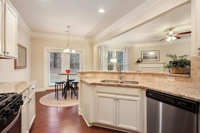 $2,500 | 3080 Cross Creek Drive, Cumming, GA 30040