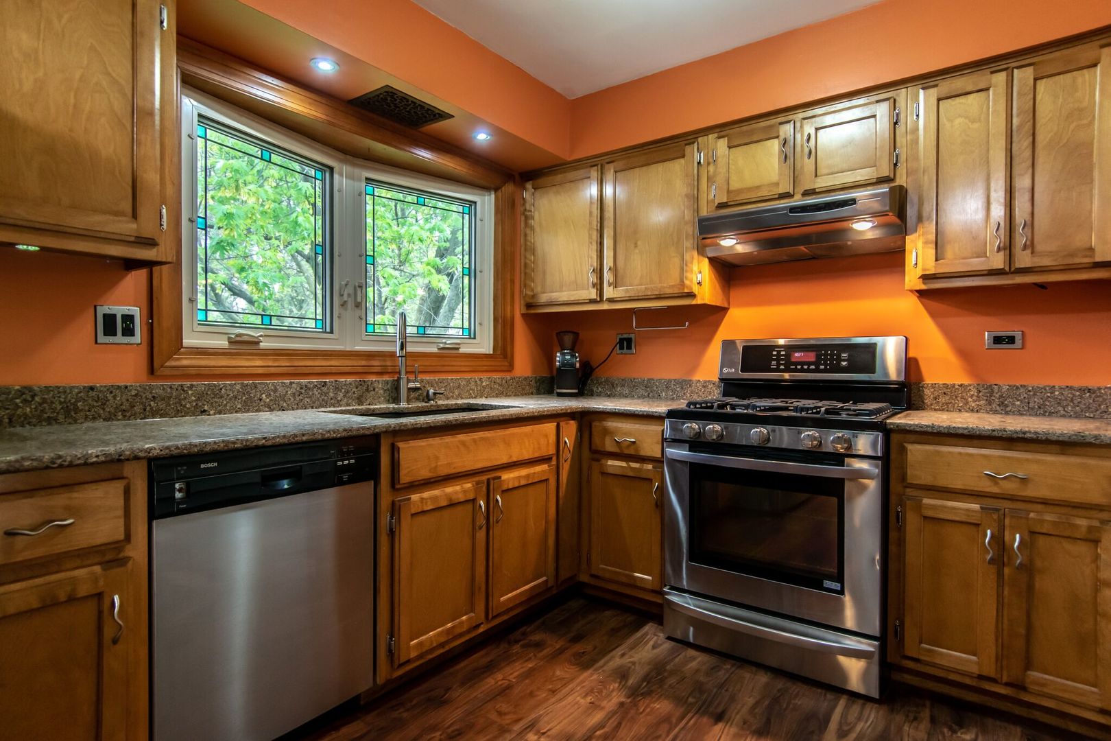 316 North Pinecrest Road Bolingbrook, IL 60440 - Photo 8 of 37