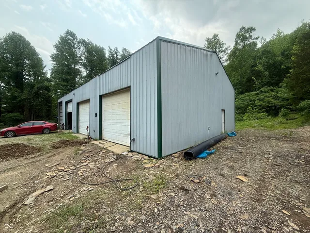 $195,000 | 1020 South Goshen Road, Scottsburg, IN 47170