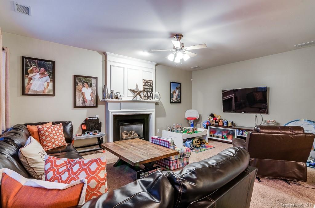 2103 Winthorp Ridge Road, Unit 291 Charlotte, NC 28270 - Photo 12 of 24 Gallery Image 12