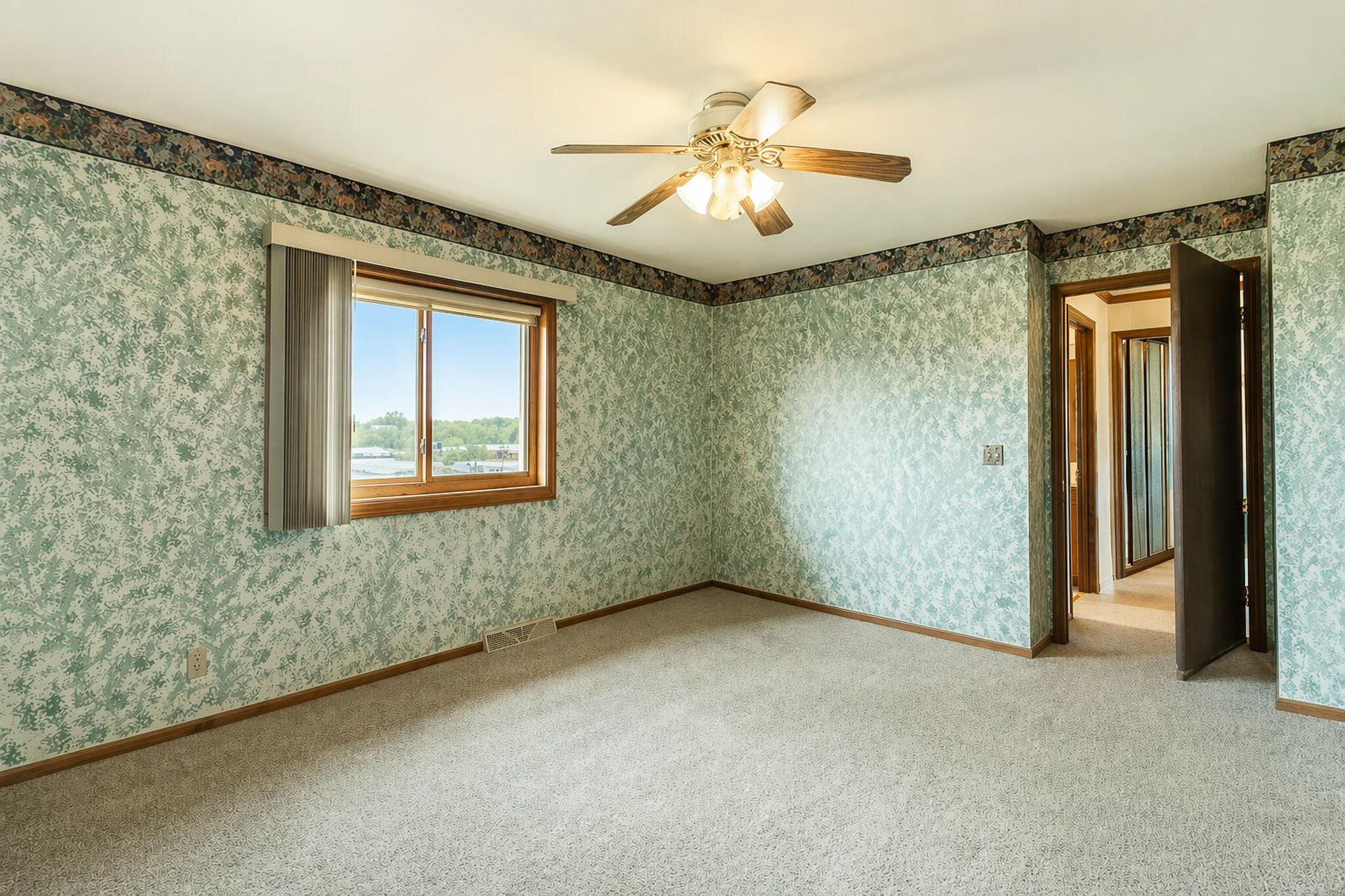 W204N4833 North Lannon Road Menomonee Falls, WI 53051 - Photo 31 of 45 Bedroom 2 Upper