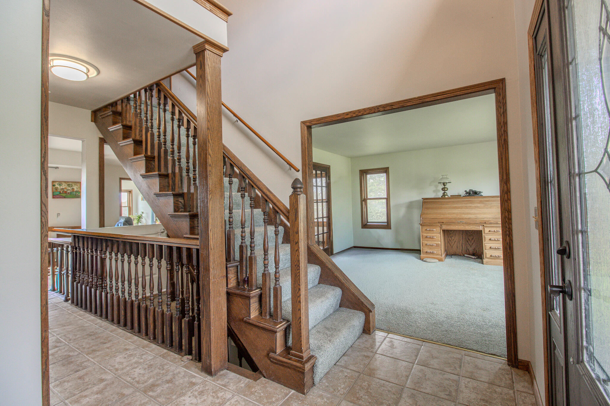 W204N4833 North Lannon Road Menomonee Falls, WI 53051 - Photo 4 of 45 Foyer to Family Room