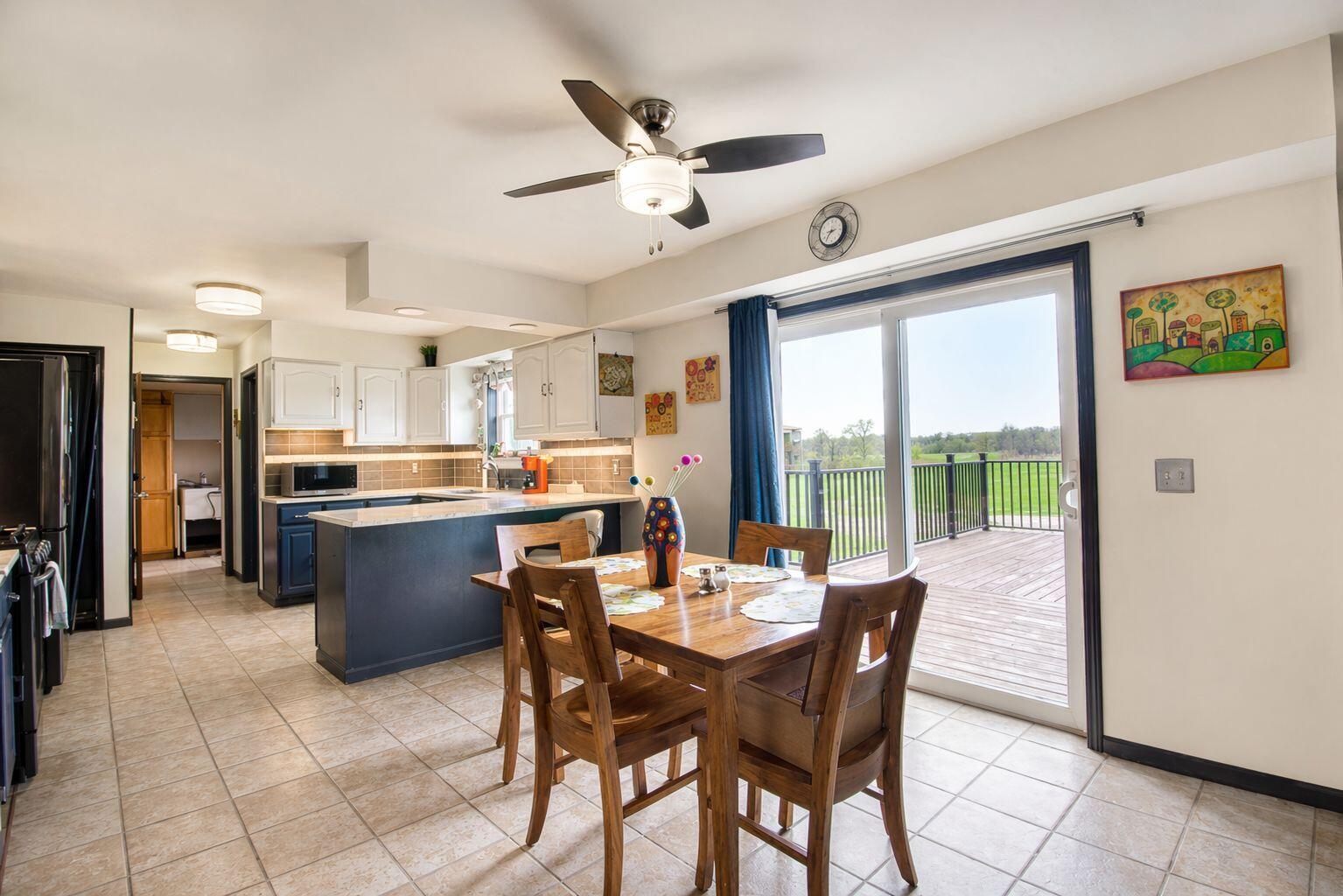 W204N4833 North Lannon Road Menomonee Falls, WI 53051 - Photo 10 of 45 Open-Concept Dinette & Kitchen