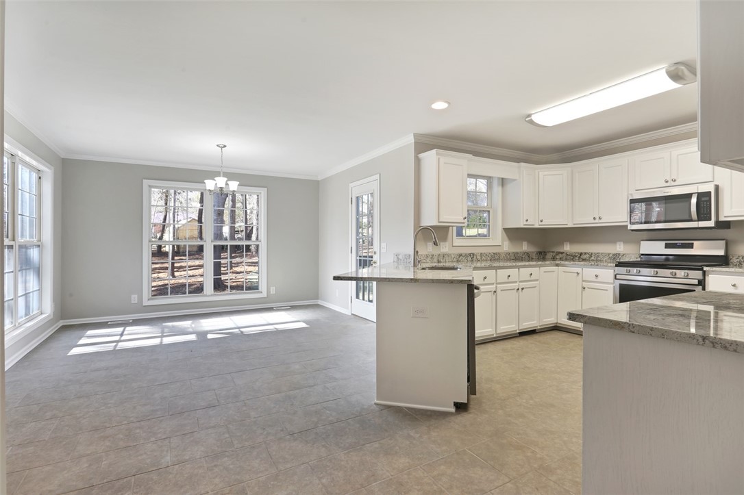 304 Ranch Circle Piedmont, SC 29673 - Photo 14 of 39 Gallery Image 14