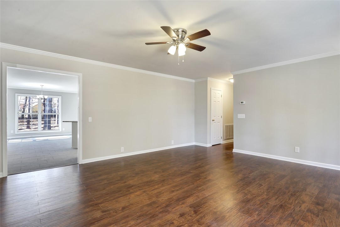 304 Ranch Circle Piedmont, SC 29673 - Photo 6 of 39 Gallery Image 6