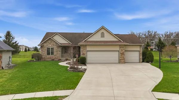$434,900 | 7036 Summerlyn Drive, Fort Wayne, IN 46835