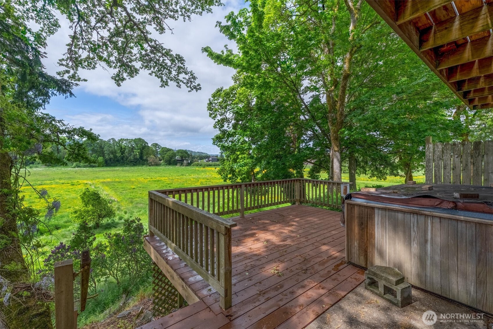 187 Acorn Lane Longview, WA 98632 - Photo 32 of 40 a view of a wooden deck with a big yard