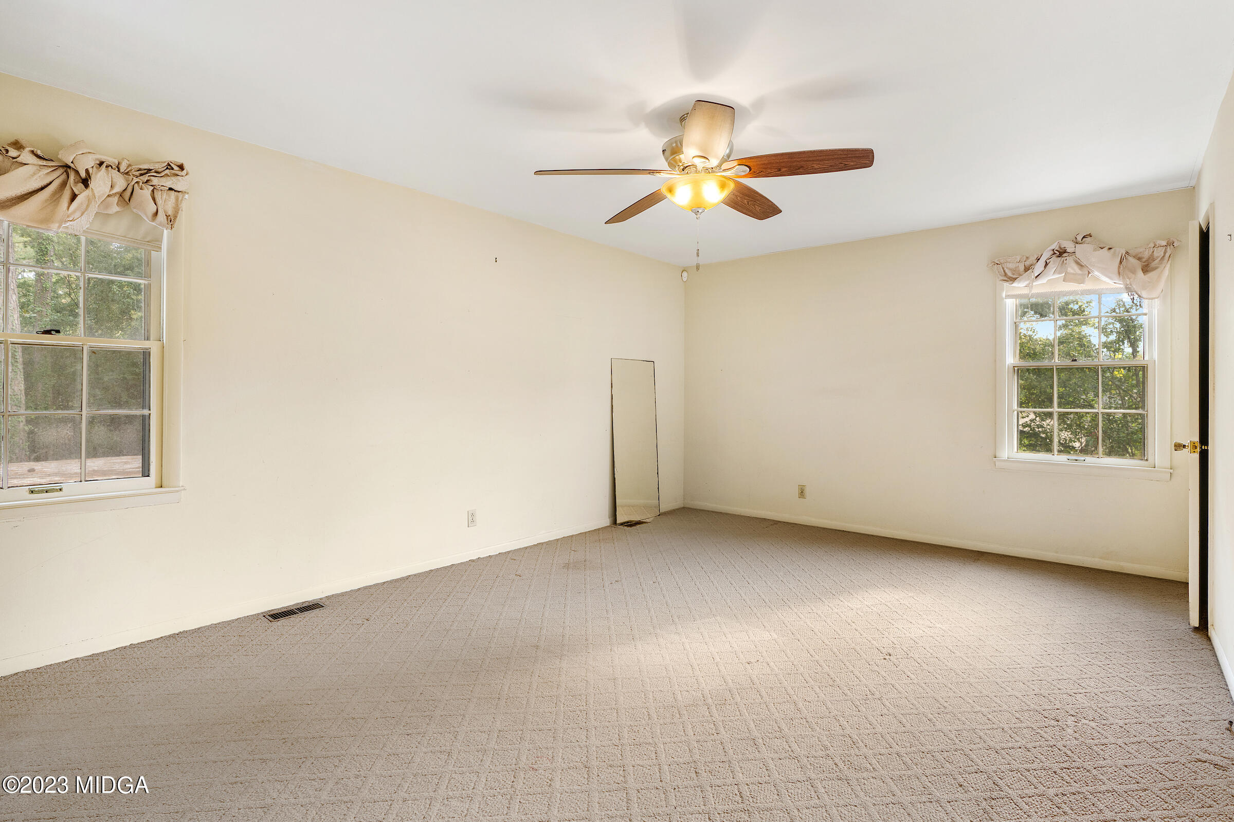 1301 Normandy Road Macon, GA 31210 - Photo 20 of 39 230926_1301_Normandy_RD_Macon_0088