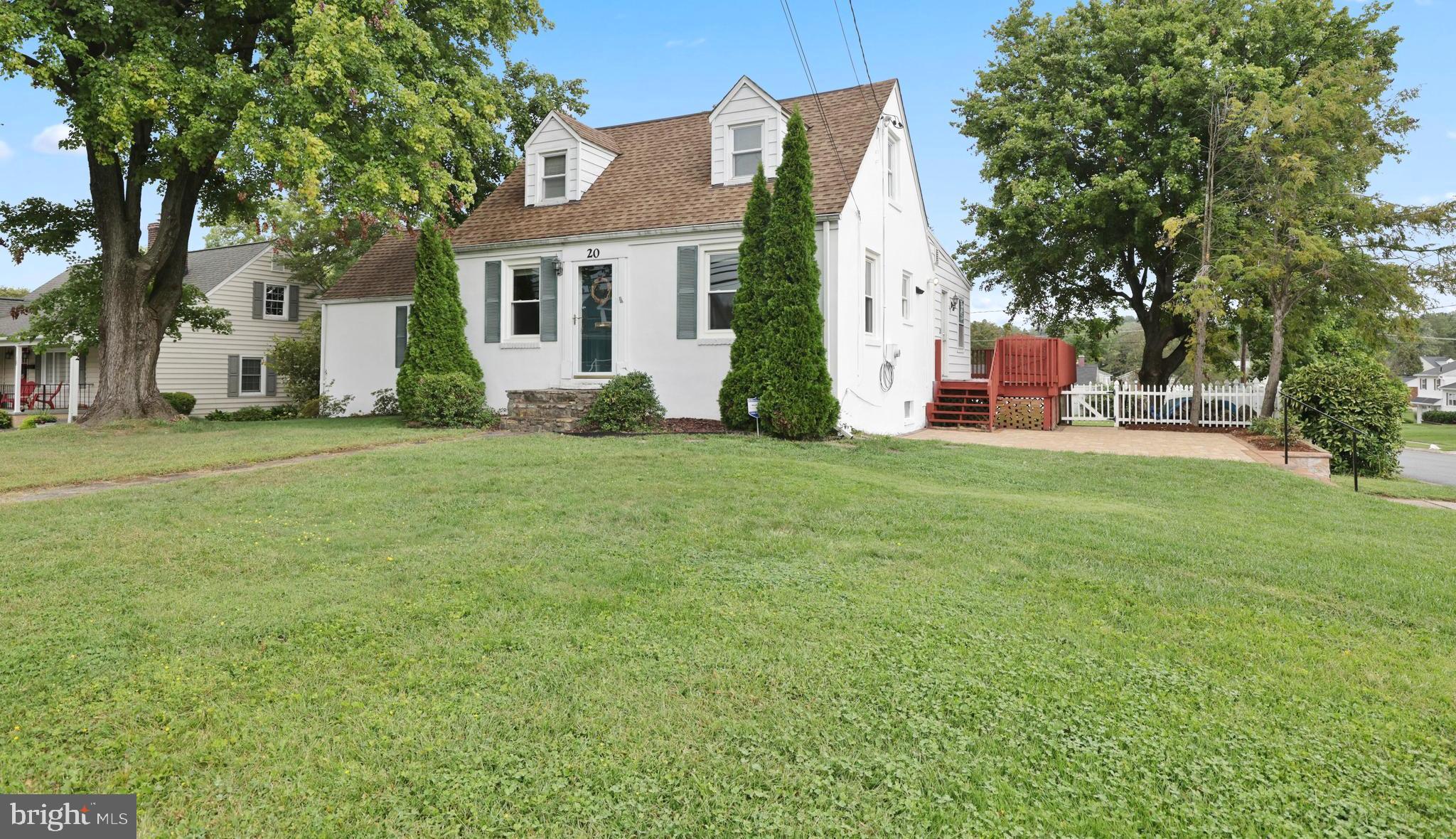 20 Cinder Road Lutherville-Timonium, MD 21093 - Photo 2 of 39 Beautiful Cape Cod On Large Corner Lot